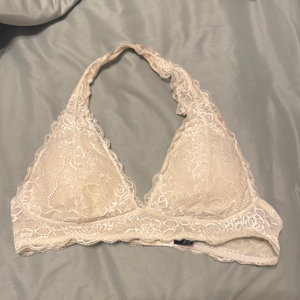 Elegant Lace Halter Bralette - Cream